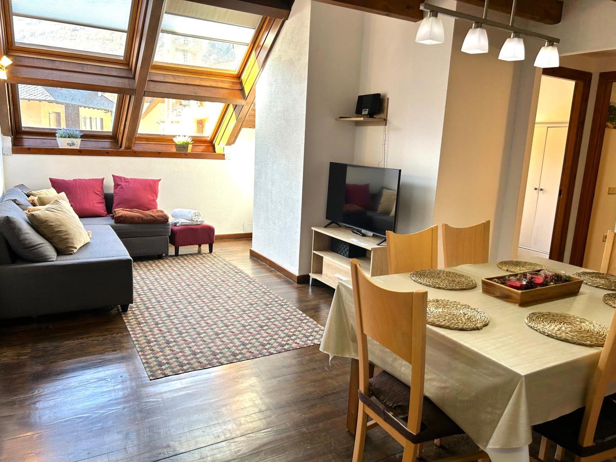 Esterri Apartamento Ideal Familias O Grupos Con Wifi Esterri d'Àneu Exteriör bild